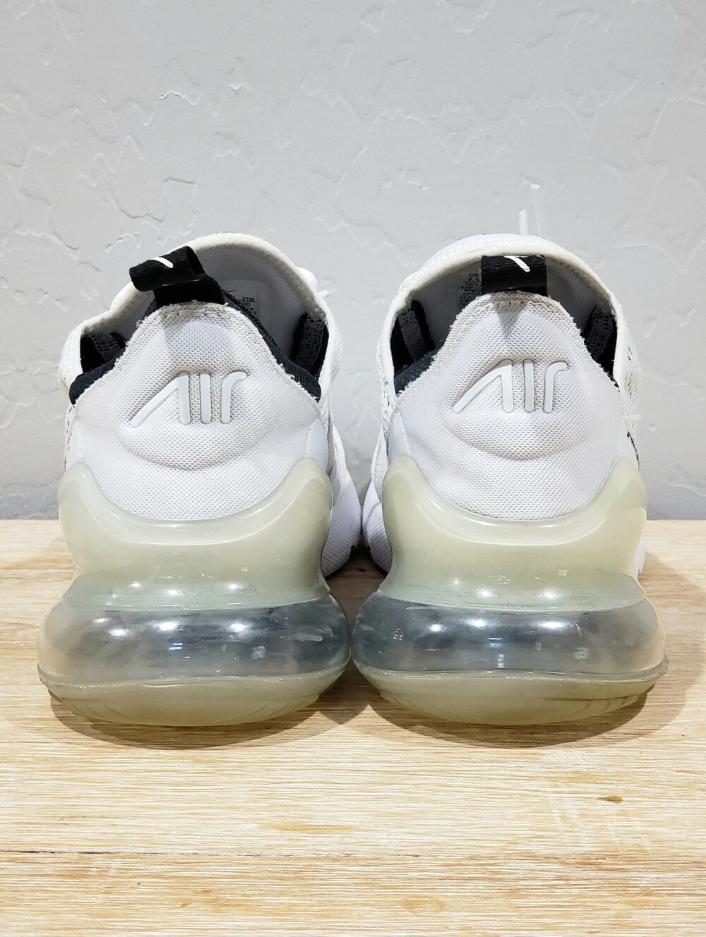 NIKE Air Max 270 Women's Athleisure Sneakers (7.5) White/Black
